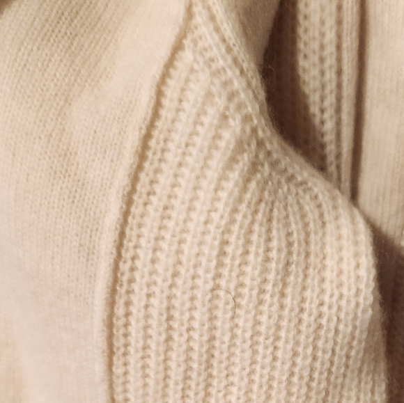 Reiss 100% Cashmere Luna Jumper NWOT - Picture 7 of 7